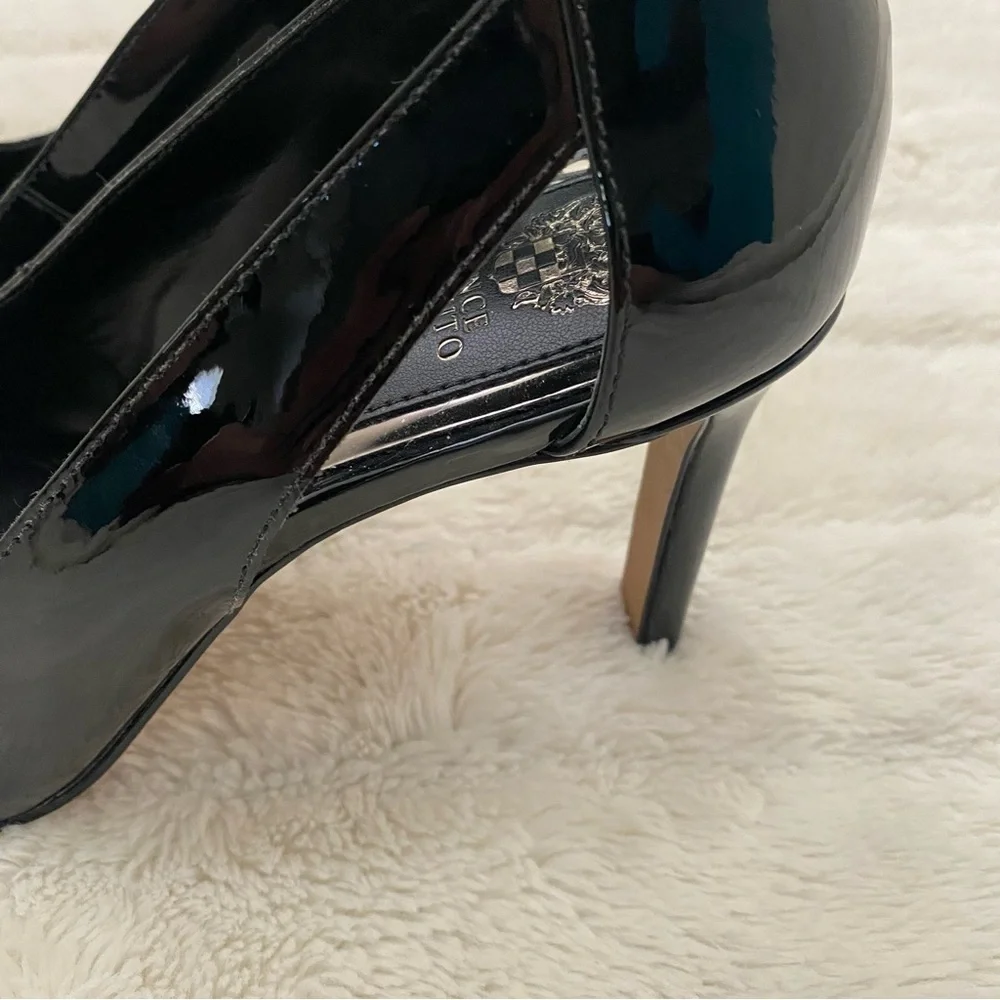 Vince Camuto Black Patent Leather Peep-Toe Heels New Size 8.5
